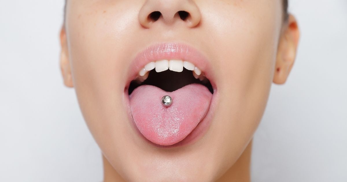 Piercing de la oreja: la guía completa [nombre, curación, joyas, ]